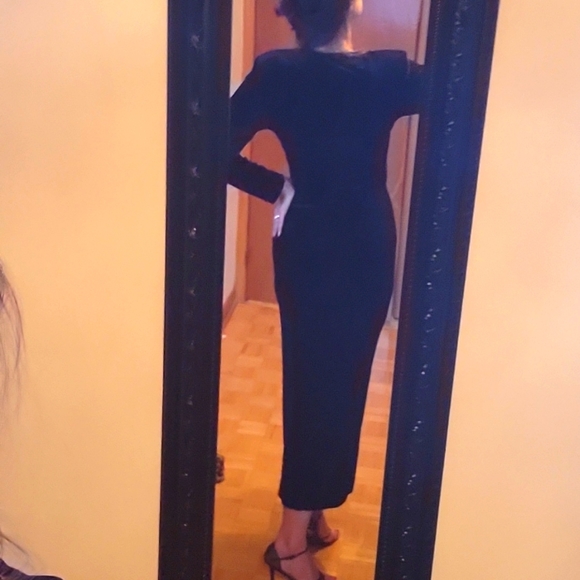 FLASH SALE! Sexy Black Velvet Bodycon Maxi-Dress, V-Neck, Thigh-High Slit, 10 - Picture 7 of 14